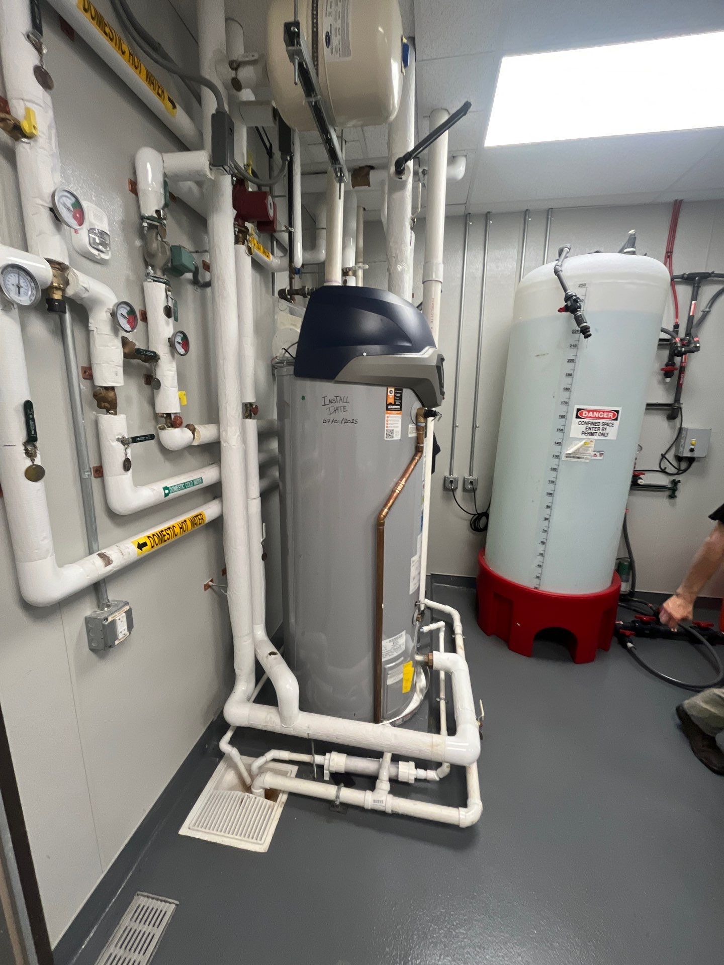 Water Heater Installation and Maintenance, Norwich CT, TMG Plumbing and Disaster Solutions, plumbing services near me, water heater installation CT, water heater service, water heater maintenance CT, expansion tank installation