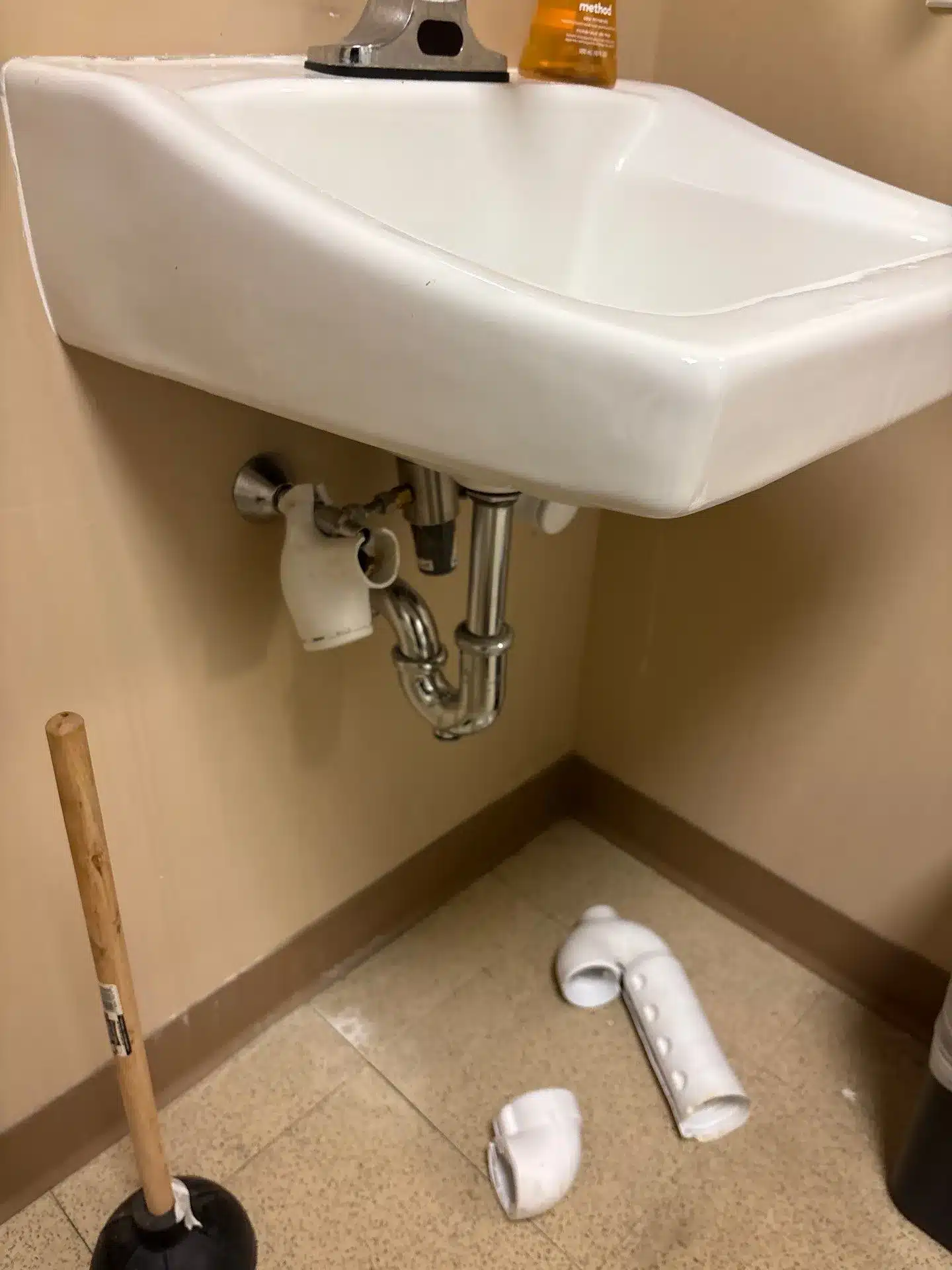 Bathroom Sink Unclogging Service, Mashantucket CT