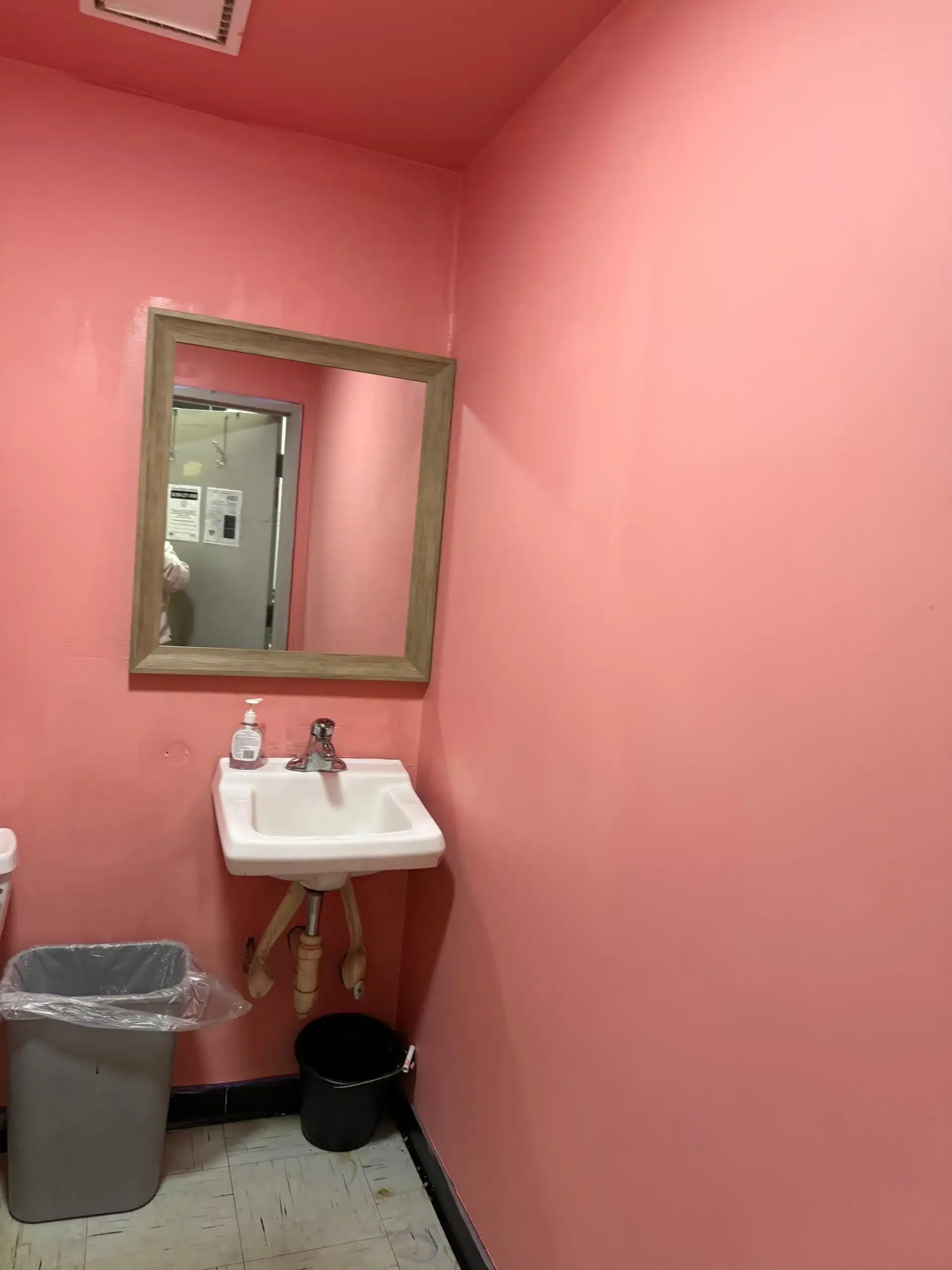 commercial-store-floor-restoration-and-bathroom-refresh